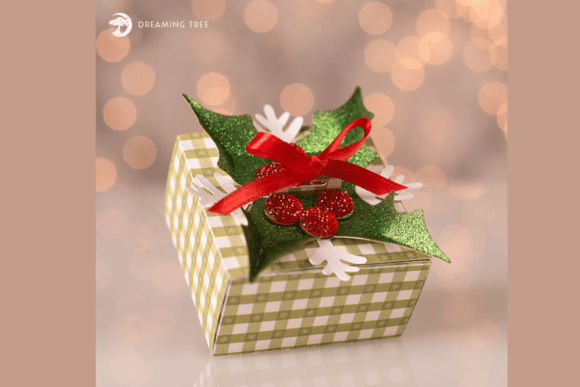 Holly Gift Box: 3D SVG for Christmas Design
